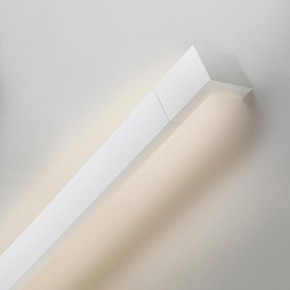 Ledgrip - wit - naar muur - met led - 2700K - steen - 500 tot 600cm